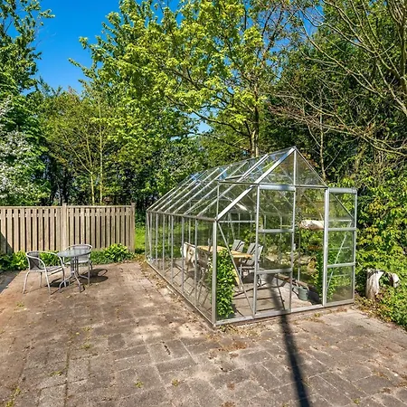 Quirina - 6km From The Sea By Interhome Vakantiehuis *