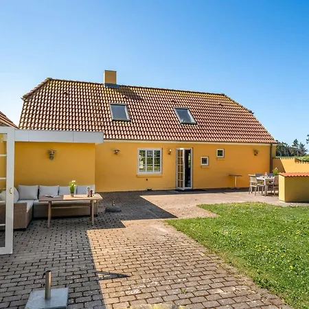 Quirina - 6km From The Sea By Interhome Vakantiehuis