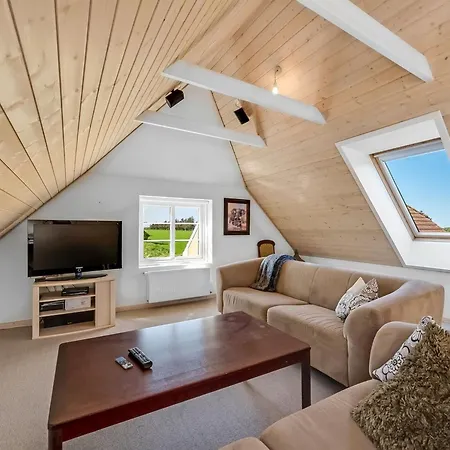 Vakantiehuis Quirina - 6km From The Sea By Interhome