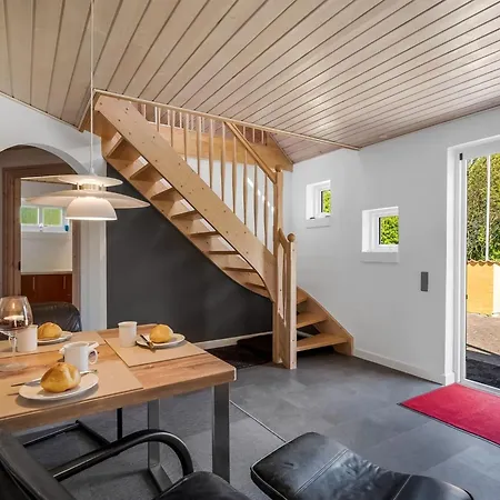 Quirina - 6km From The Sea By Interhome