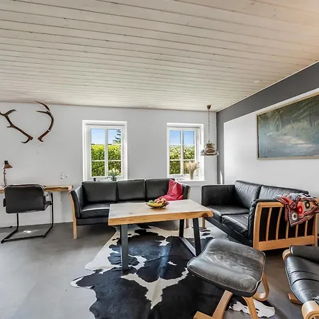 Quirina - 6km From The Sea By Interhome Vakantiehuis *